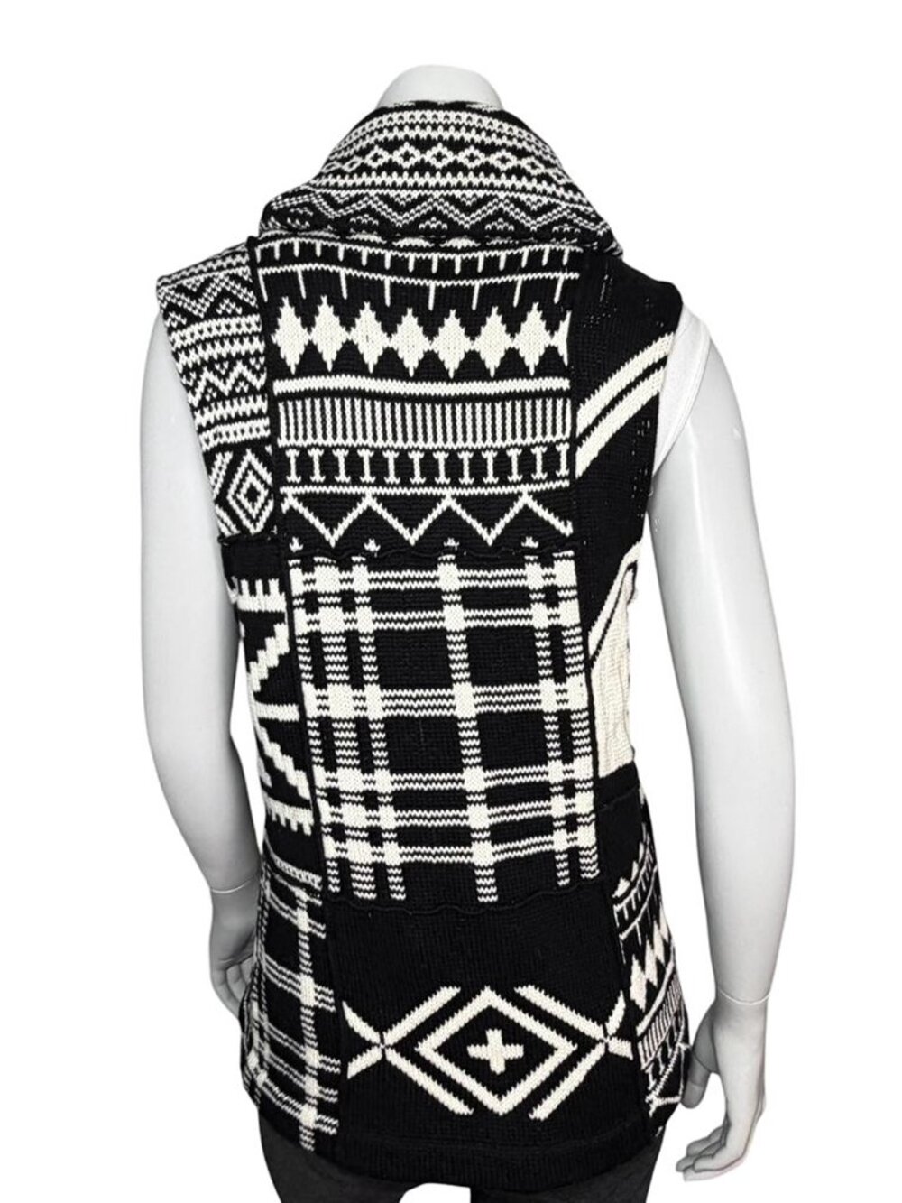 LAUREN RALPH LAUREN Southwestern Patchwork Sweater Vest - Picture 3 of 8